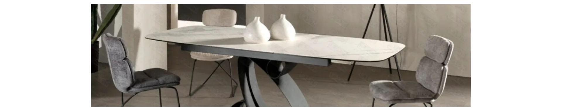 Table & chaise